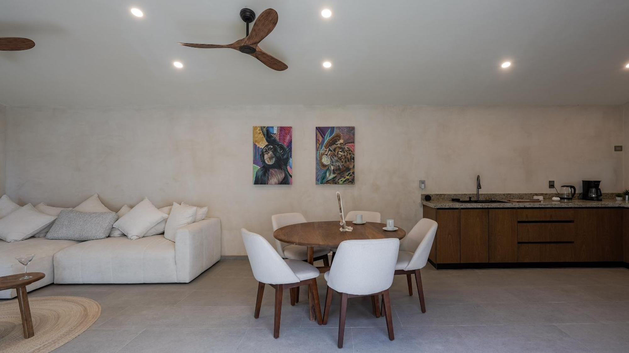 Otoch Penthouse Spaceous Private Pool Apartment *